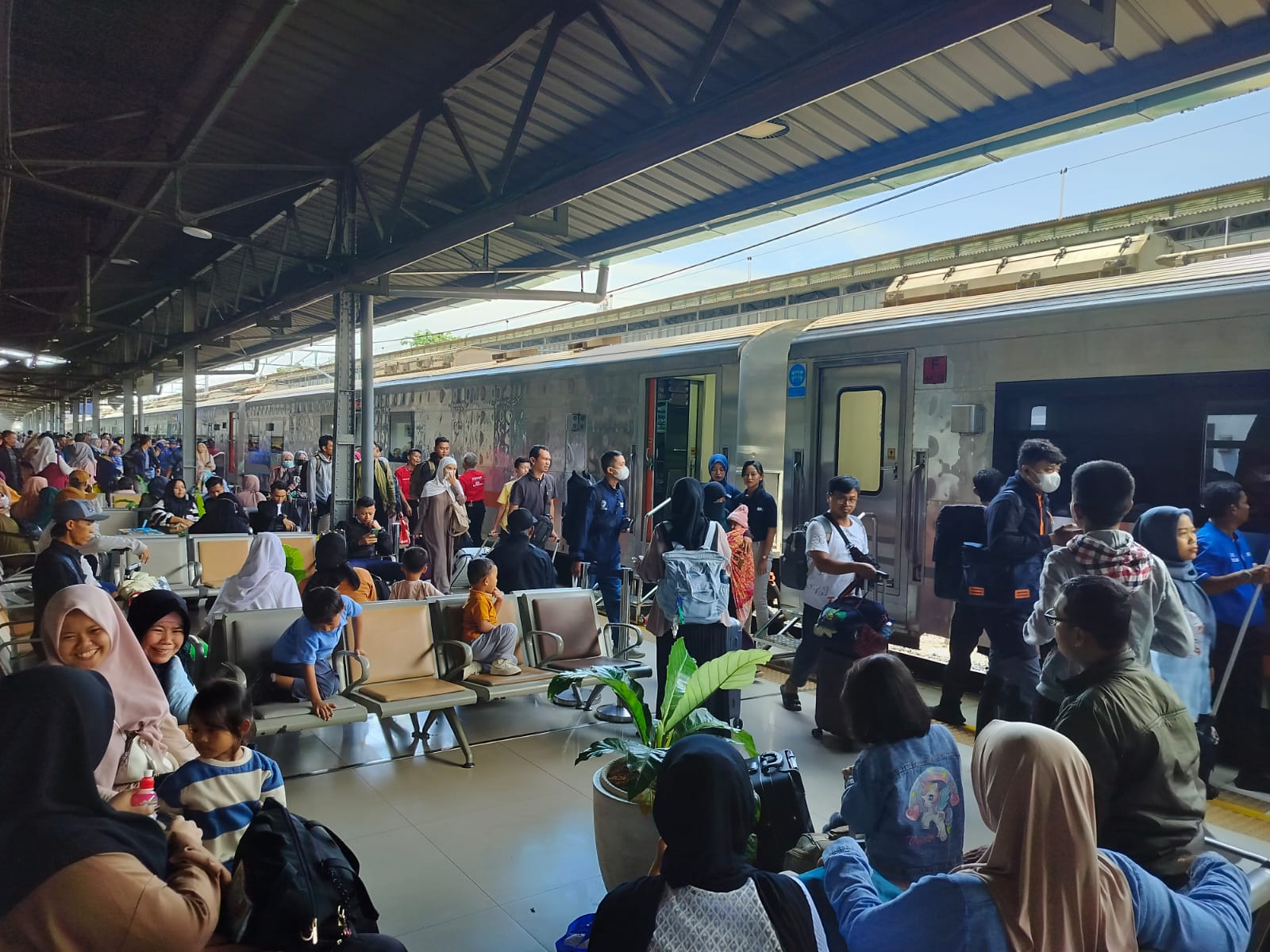 980 Ribu Tempat Duduk Siap Mengakomodasi Penumpang Selama Libur Waisak